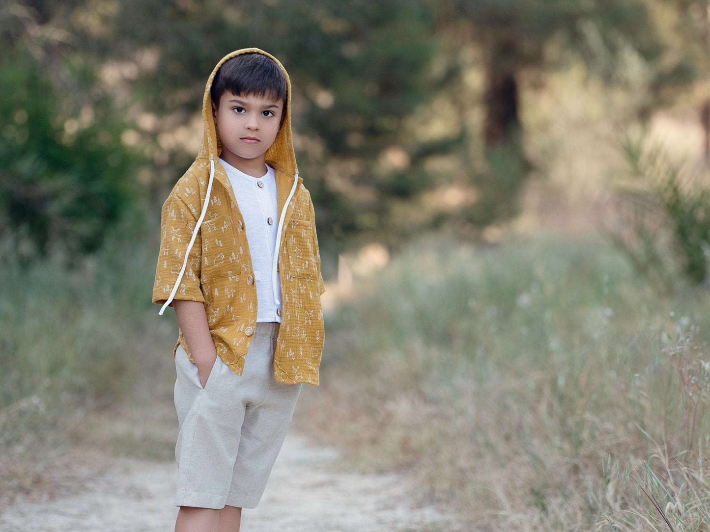 Camisa infantil con capucha de niño Barry - La Boutique de Kannela