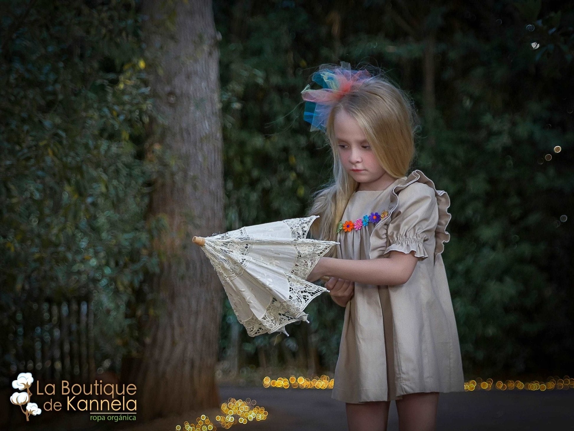 Vestido de media manga niña Flores - La Boutique de Kannela